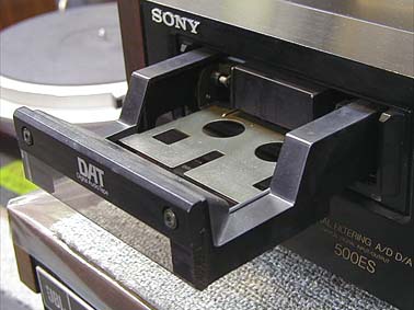 ソニー　DTC 500 ES 桜梅干 DTC-500ES SONY - 中古オーディオ 高価買取・販売 ハイファイ堂