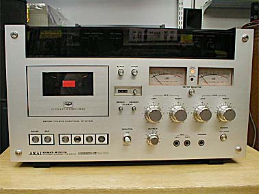 AKAI GXC-570D ※ジャンク品 ※通電確認済み AKAI GXC-570D ※ジャンク品