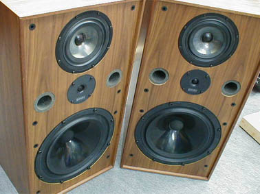 スピーカー２台一組　SPENDOR SP100　1999年購入 特選中古品 Spendor SP100 Sound Den 【サウンドデン】