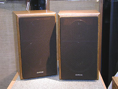 37年前に購入 DIATONE DS-300スピーカー 訳あって半ジャンクで出品 37年前に購入 DIATONE DS-300スピーカー 訳あって半ジャンクで出品