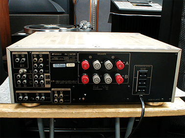 アンプ SANSUI AU-a607MR SANSUI AU-α607MRの仕様 サンスイ/山水