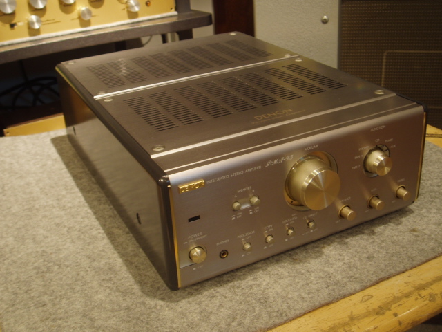 DENON　アンプ　PMA-9.5 DENON/コンパクトサイズ・プリメインアンプ『PMA-9.5』