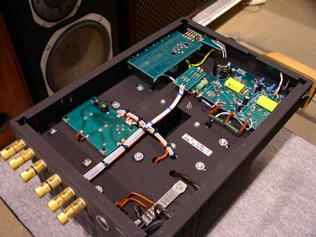 Unison Research Simply Two 真空管アンプ 001.jpg