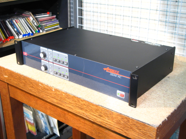 アンプ APOGEE sound International P-500 PVI APOGEE SOUND P-500 PVT PROCESSOR - APOGEE AE-5 SPEAKER