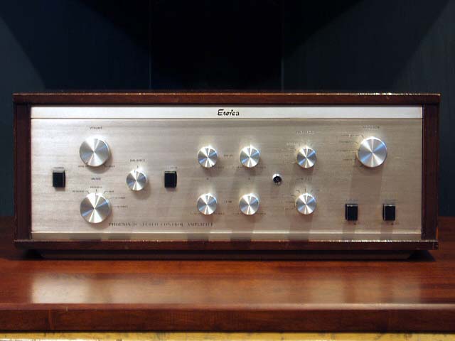 OKKYOアンプリファイヤーCA-5000中古動作品の出品です。 OKKYO