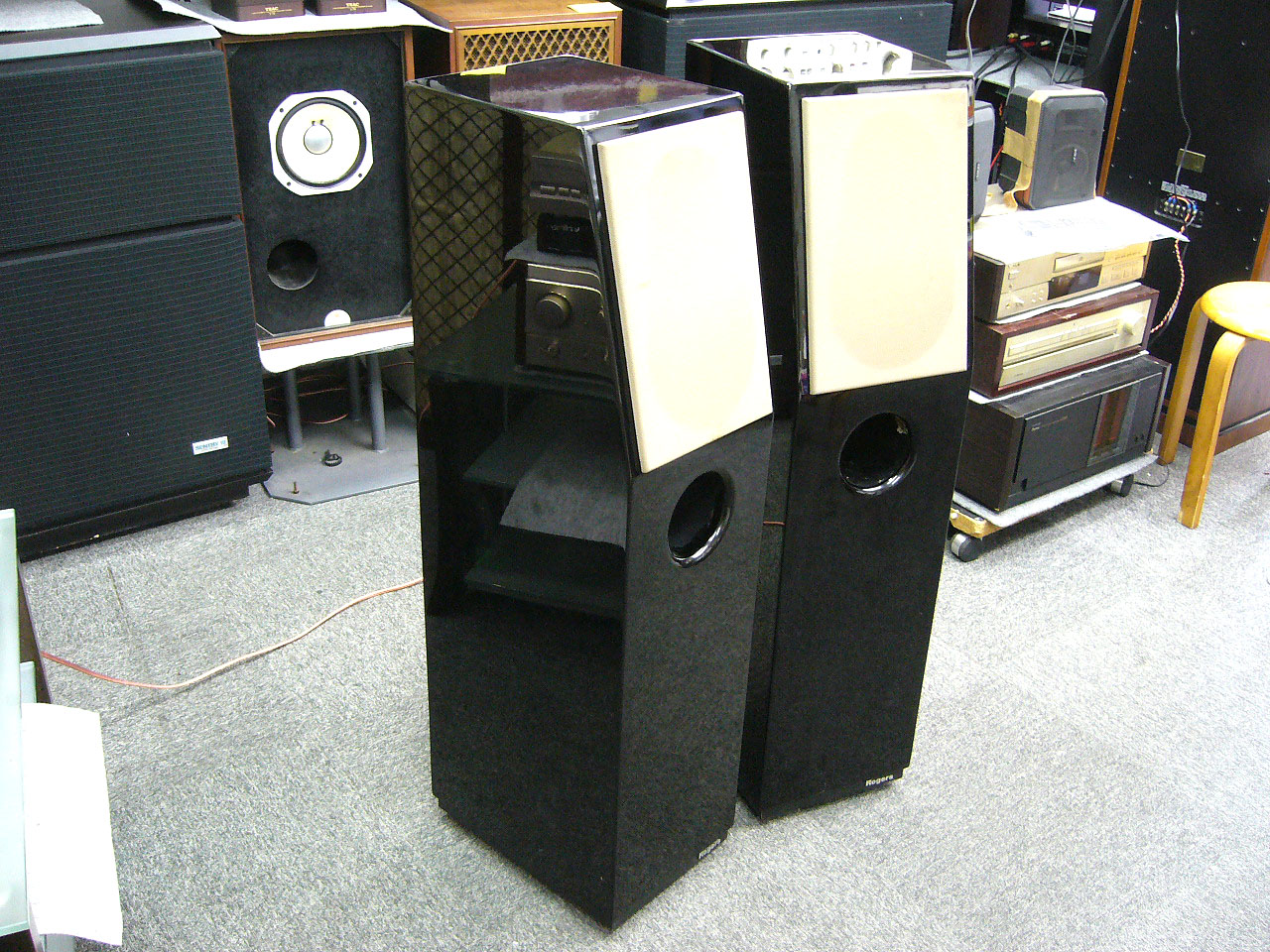 Rogers p 24 speakers Clearance