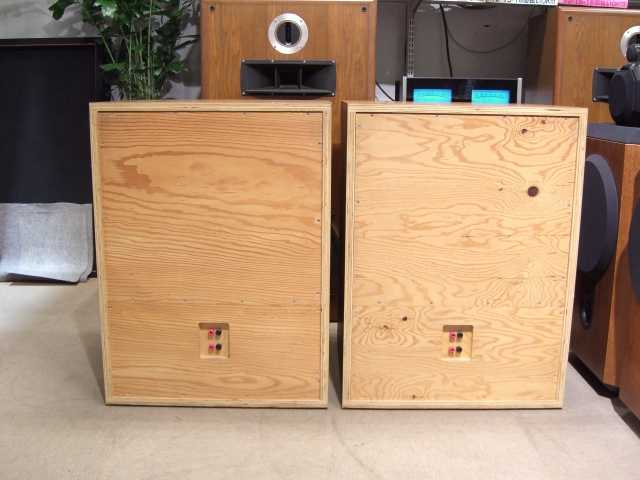 ALTEC 612A+605A 1本のみ 米松合板 ALTEC 612A+605A 1本のみ 米松合板 オーディオ機器