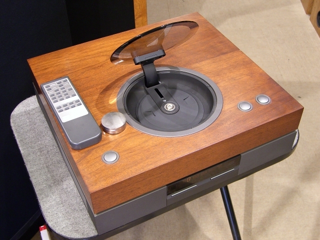 YAMAHA GT-CD2 メーカー整備済み ヤマハ 高級CDプレーヤー YAMAHA GT-CD2 メーカー整備済み ヤマハ 高級CDプレーヤー