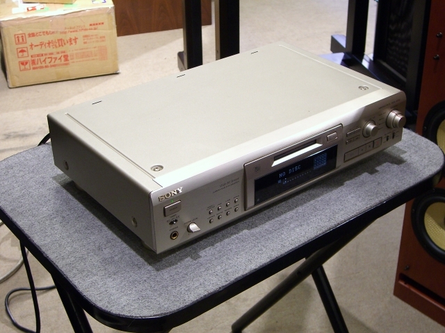 SONY MDプレーヤー　MDS-JE700(N) SONY MDS-JE700の仕様 ソニー