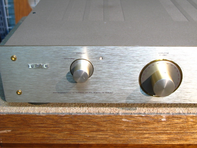 【中古】TEAC A-BX10 プリメインアンプ 現状】ティアック TEAC A-BX10 プリメインアンプ 元箱付 @49885