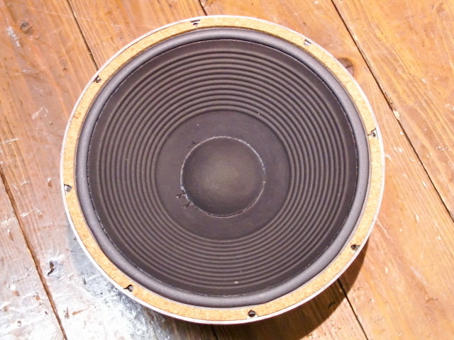 JBL LE15A アルニコ 希少元箱シリアルNo.連番 高耐久布エッジ交換済 JBL LE15A アルニコ 希少元箱シリアルNo.連番 高耐久布エッジ交換済