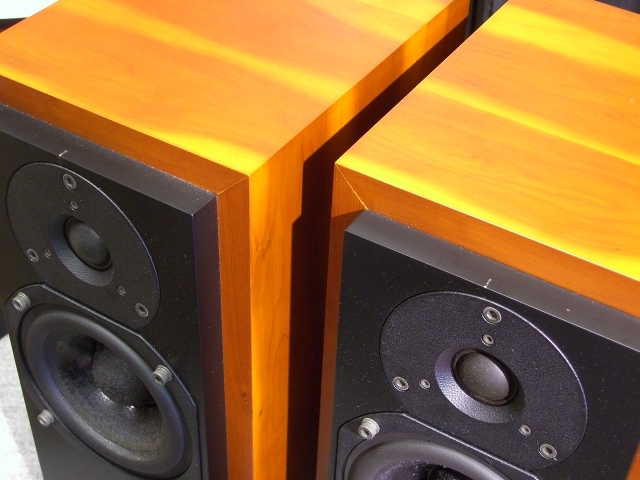 ATC SCM10 スピーカー ATC SCM10の仕様