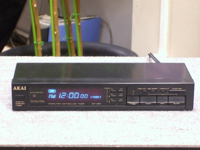 V323 AKAI DT-320 プログラムオーディオタイマー オーディオ機器 V323 AKAI DT-320 プログラムオーディオタイマー オーディオ機器