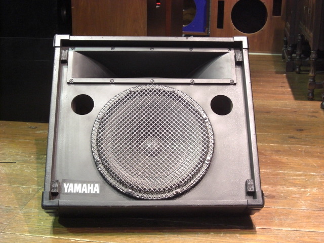 【引取り希望】ステージフロアモニター YAMAHA S2115 H2 5台セット 引取り希望】ステージフロアモニター YAMAHA S2115 H2 5台セット