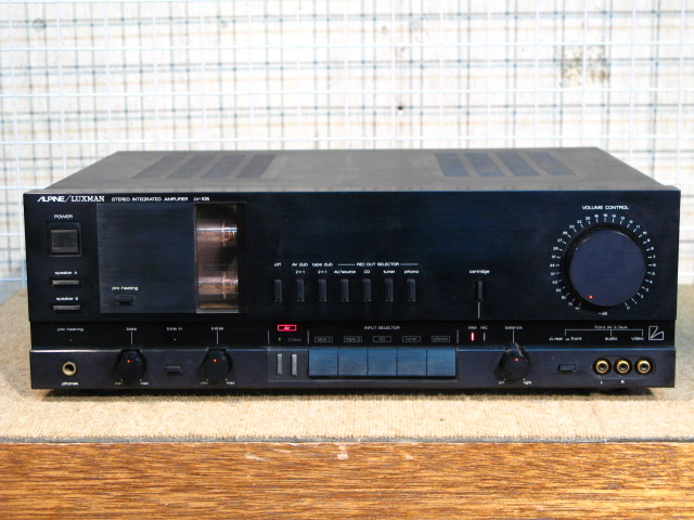 ALPINE/LUXMAN ステレオアンプ LV-105u ALPINE/LUXMAN ステレオアンプ LV-105u