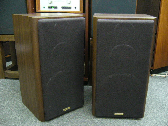 D-77XG フロアスタンディングスピーカー ONKYO D-77XG 豪華な造り システムと内部ユニット紹介｜tone quality