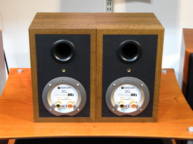 <Monitor Audio >Bronze BR1 ブックシェルフ型スピーカー ヨドバシ.com - モニター・オーディオ MONITOR AUDIO ブックシェルフ型