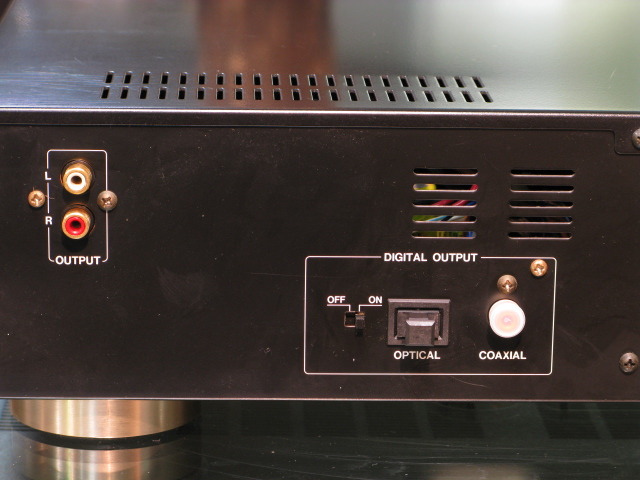 ジャンク　通電確認　A&D DP-7000 CDプレーヤー　リモコン有 ジャンク 通電確認 A&D DP-7000 CDプレーヤー リモコン有 - メルカリ