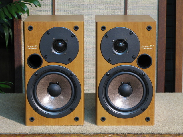 ONKYO スピーカー２台（D-052TX） Amazon.co.jp: ONKYO D-052TX 2-way Speaker : Electronics