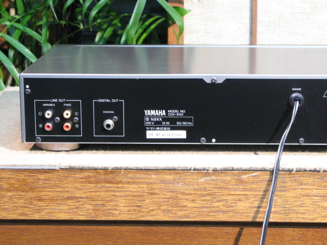 CDX-640 YAMAHA - HiFi-Do McIntosh/JBL/audio-technica/Jeff Rowland