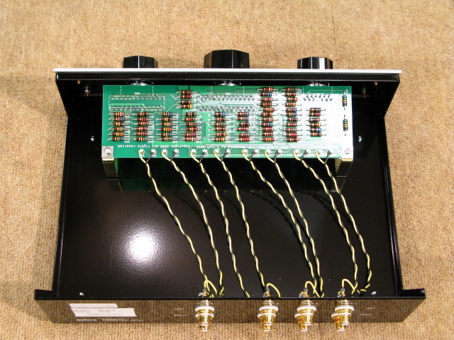 パッシブ式プリアンプ SOFTONE MODEL 5 カーボンソリッド抵抗器