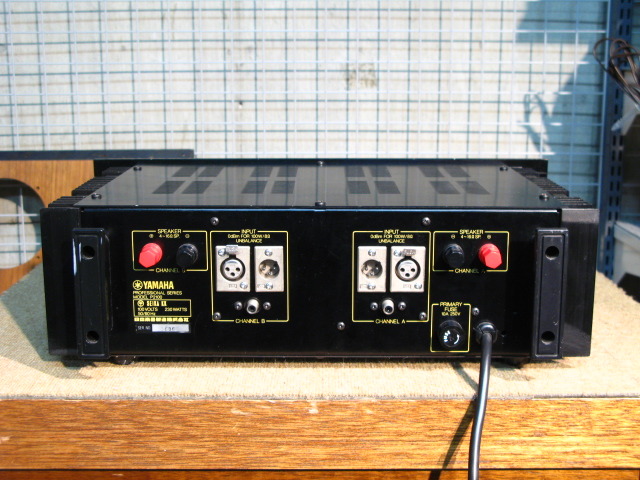 ヤマハ　アンプリファイヤーP2100ジャンク品の出品です❣ ヤマハ アンプリファイヤーP2100ジャンク品の出品です❣ - メルカリ