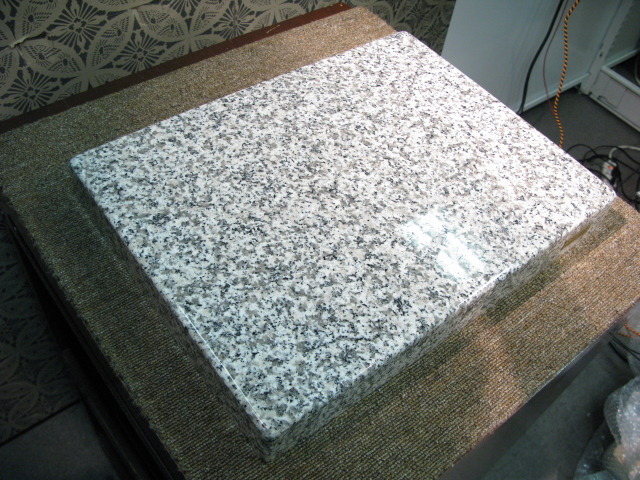 白御影石 白御影石 400×300×50（mm） 石匠運慶 - 中古オーディオ 高価買取・販売