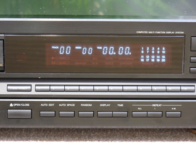 老舗名門　DENON（デノン） 高級CDプレイヤー　 DCD-1510 DENON DCD-1510 〓 お薦め デノンのフルサイズCDプレーヤー, PU+