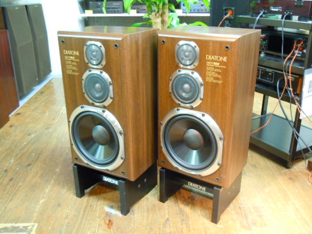 DS-77HR , DK-77 ※両方ともWN