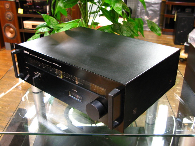 YAMAHA CT-V1 ラジオチューナー YAMAHA CT-V1】ヤマハNFB・PLL・MPX回路を搭載したFM/AMチューナー