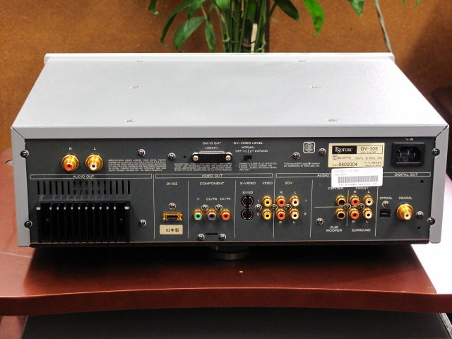 【超希少】TEAC ESOTERIC DV-30S DVD/SACDプレーヤー Esoteric/TEAC DV-30sの仕様 エソテリック/ティアック