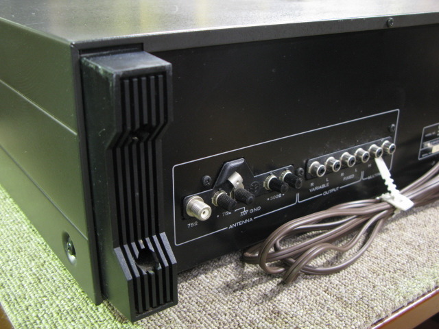 トリオfmステレオチューナーkt-8300 TRIO KT-8300