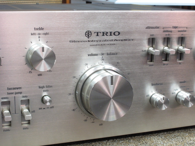 TRIO ステレオアンプ KA-9300シルバー TRIO ステレオアンプ KA-9300シルバー