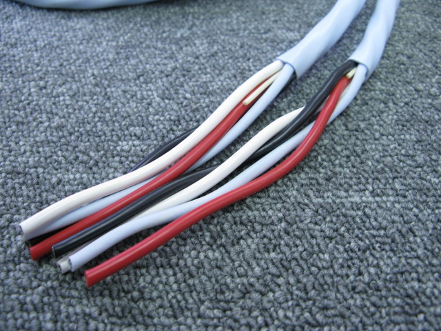 SUPRA RONDO 4x4.0 スピーカーケーブル　5M サエクコマース -SAEC-