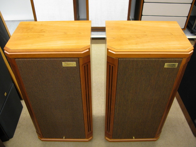 TANNOY TURNBERRY HE-75 タンノイ 75周年記念モデル TANNOY Turnberry/HE-75(ターンベリーHE-75)の仕様 タンノイ
