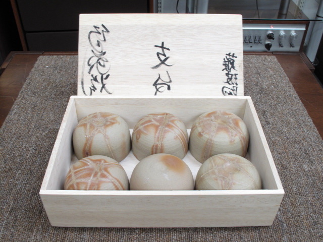 【入手困難】長谷弘工業 備前焼 インシュレーター 緋襷（ヒダスキ）4個セット 備前焼インシュレーター「緋襷（ヒダスキ）」 長谷弘工業 - HiFi-Do