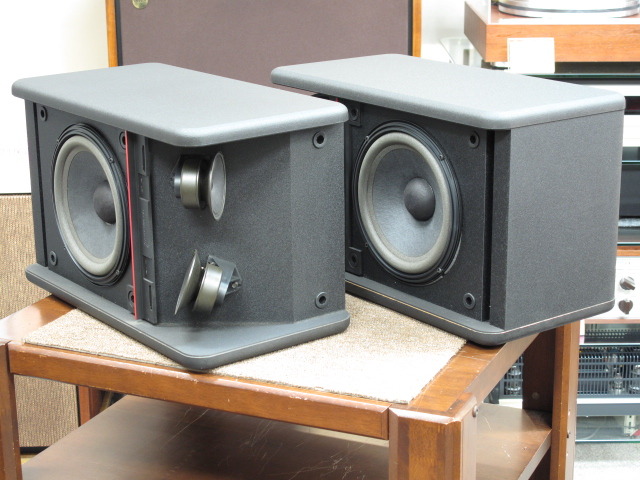 スピーカー・ウーファー BOSE 301AVM 301AVM BOSE - 中古オーディオ 高価買取・販売 ハイファイ堂