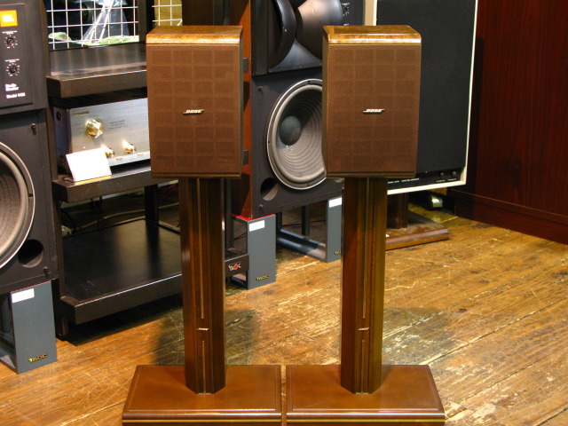 BOSE 121 スピーカー2個セット サイド木目調パネル状態良好 BOSE 121 スピーカー2個セット サイド木目調パネル状態良好 121