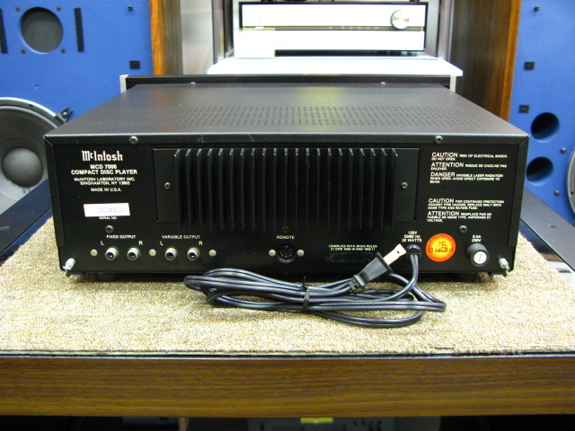 【苫小牧バナナ】指定業者にて整備済み McIntosh/マッキントッシュ オーディオ CDプレーヤー MCD-7000 エレクトリ正規品 100V仕様♪ MCD7000 McIntosh - 中古オーディオ 高価買取・販売 ハイファイ堂