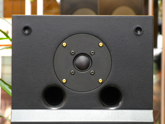 美品】Westlake Audio Lc8.1 SW サブウーファー ウエストレイク サブ