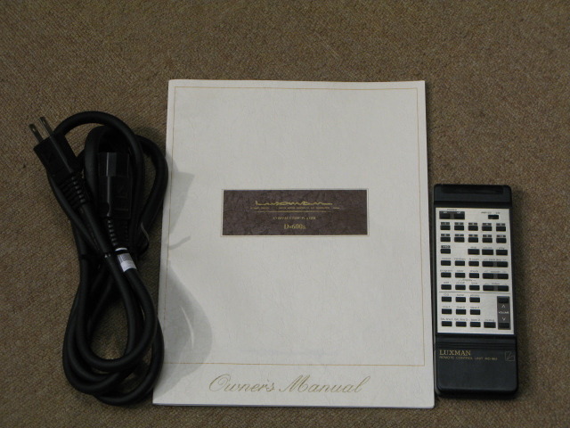 LUXMAN　ラックスマン　Ｄ-600s　CDプレーヤー LUXMAN D-600s 一枚のCDから始まる話 - Bedroom Audio Style