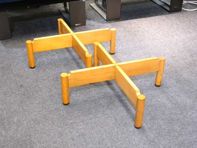 スピーカースタンド中古品 スピーカースタンド 不明 - 中古オーディオ 高価買取・販売 ハイファイ堂