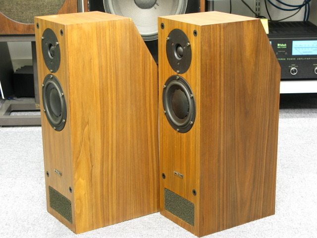 PMC フロアスタンディングスピーカー LB1 PMC LB1の仕様