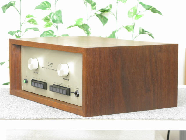 AGI Model 511 ステレオプリアンプ　ジャンク品です。 AGI Model 511 ステレオプリアンプジャンク品です。