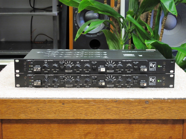 EV チャンネルデバイダー XEQ-3 MADE IN USA 2台セット 音響機器 機材 M213 Yahoo!オークション - Electro-Voice EV XEQ-3 ペア一組 チャンネルデ