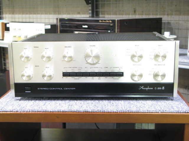 C-200S Accuphase - HiFi-Do McIntosh/JBL/audio-technica/Jeff