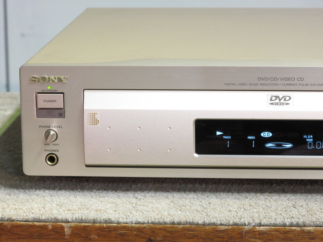 【動作OK】SONY DVP-S7000 ソニー CD DVD プレーヤー DVDビデオソフトの高画質な映像を再現 音楽CD、ビデオCD（Ver