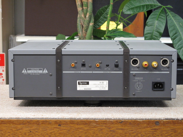 X-25 ESOTERIC - HiFi-Do McIntosh/JBL/audio-technica/Jeff