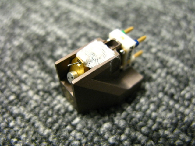 LYRA製MC型ステレオ・カートリッジ CLAVIS D.C(ジャンク) LYRA製MC型ステレオ・カートリッジ CLAVIS D.C(ジャンク)