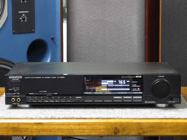 ケンウッド 高級FMチューナー  KT-3030（完動品） ケンウッド 高級FMチューナー KT-3030（完動品）